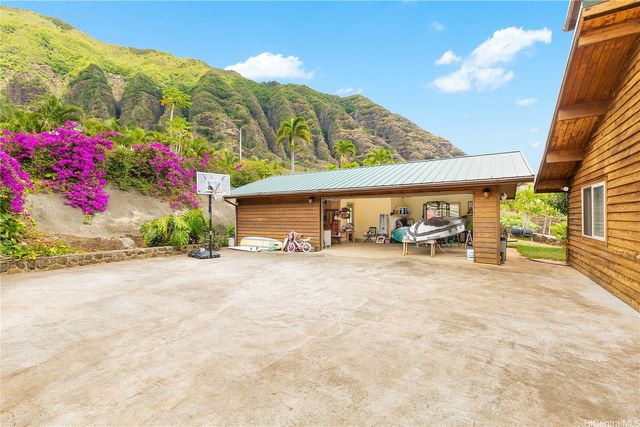 84-1369 Maunaolu Street, Waianae, HI 96792