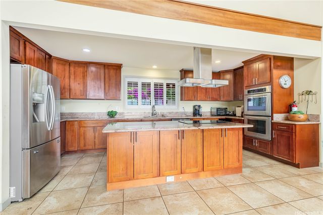 84-1369 Maunaolu Street, Waianae, HI 96792