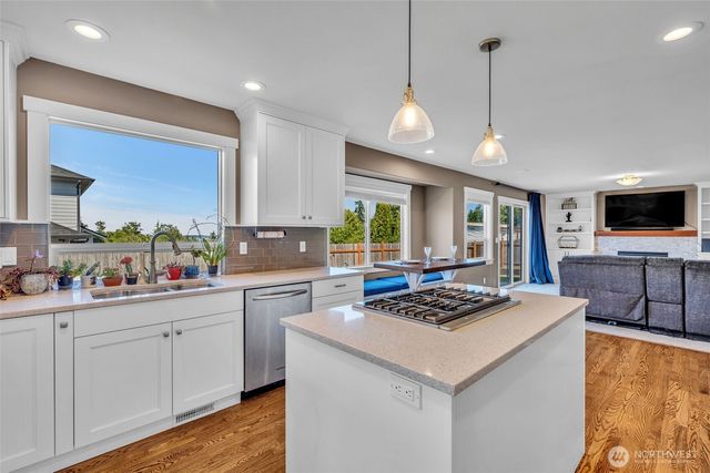 9124 44th Avenue W, Mukilteo, WA 98275