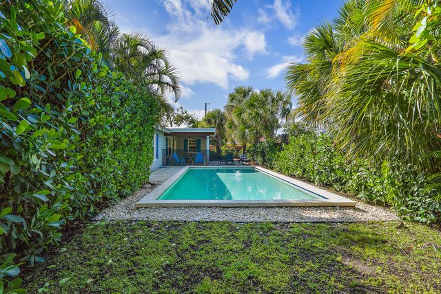 461 Jupiter Lane, Juno Beach, FL 33408