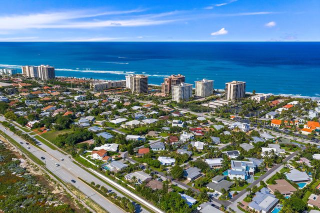 461 Jupiter Lane, Juno Beach, FL 33408