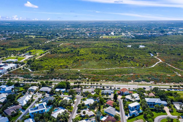 461 Jupiter Lane, Juno Beach, FL 33408