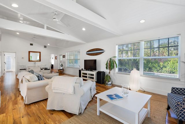 461 Jupiter Lane, Juno Beach, FL 33408