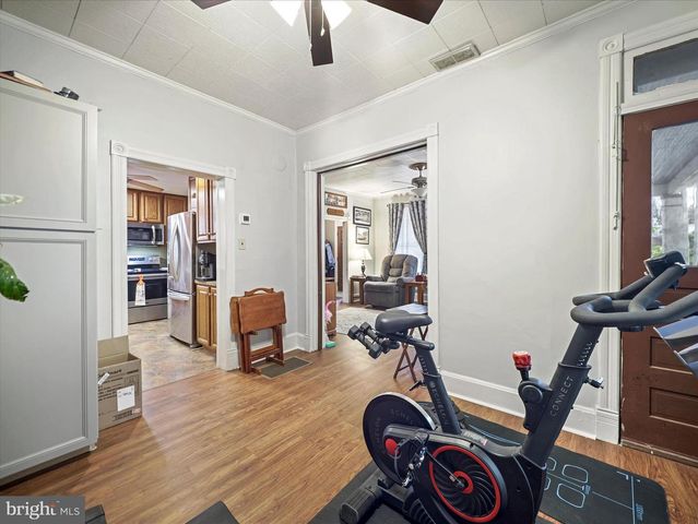 206 W NORTH ST, Waynesboro, PA 17268