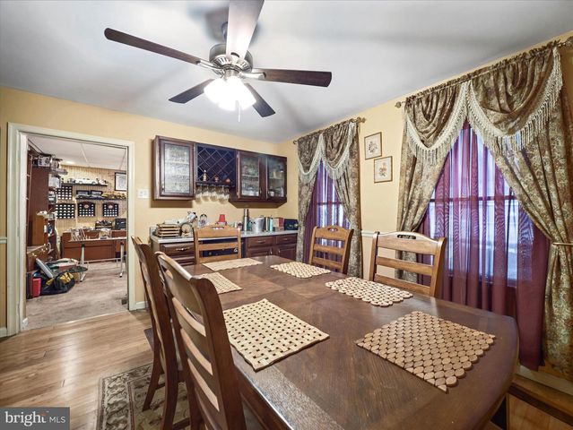 206 W NORTH ST, Waynesboro, PA 17268