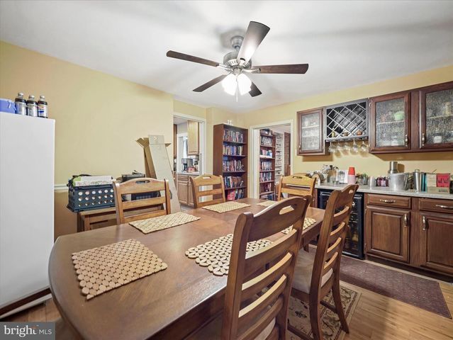 206 W NORTH ST, Waynesboro, PA 17268