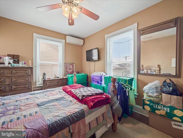 206 W NORTH ST, Waynesboro, PA 17268