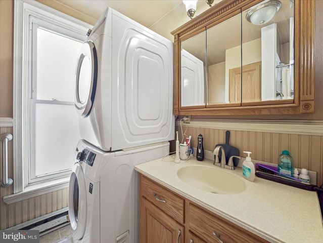 206 W NORTH ST, Waynesboro, PA 17268