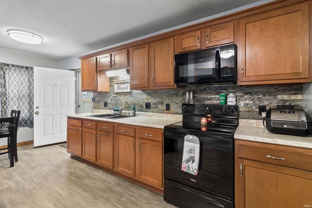 3231 S Koldyke Drive, Marion, IN 46953