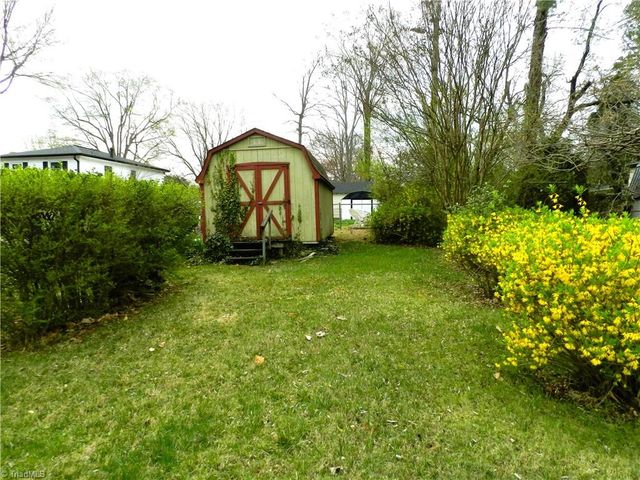 2500 Argonne Boulevard, Greensboro, NC 27407