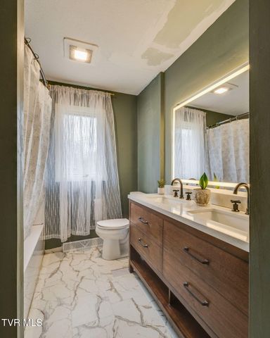 2113 Sheffield Street, Kingsport, TN 37660