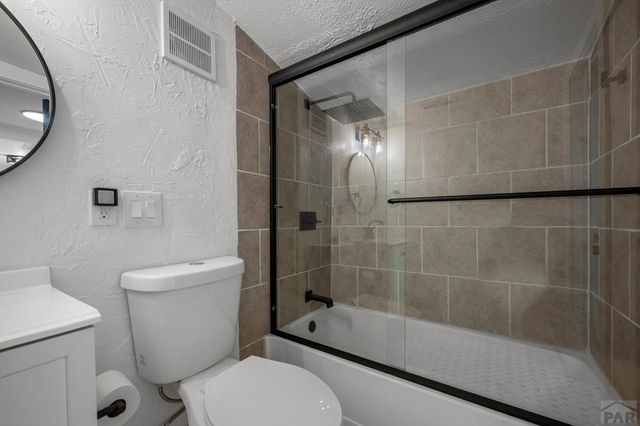3 Meadow Valley Blvd, Pueblo, CO 81003