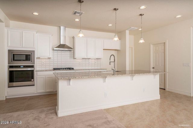 16792 W GWEN Street, Goodyear, AZ 85338
