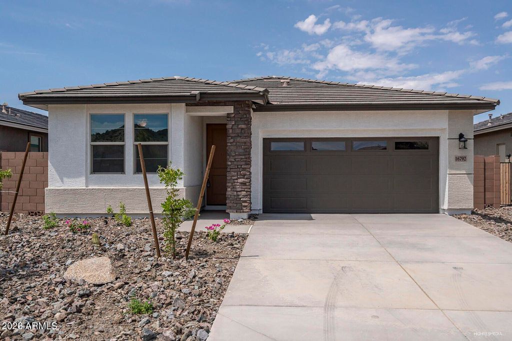 16792 W GWEN Street, Goodyear, AZ 85338
