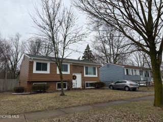 56 Bloomfield Avenue, Toledo, OH 43607