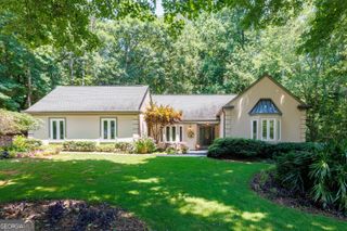 1565 Kings Crossing, Smoke Rise, GA 30087