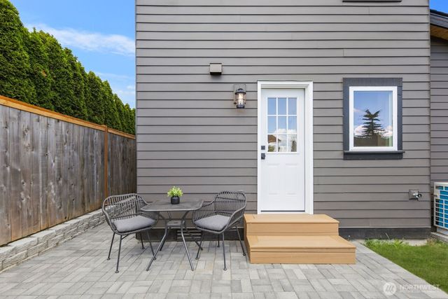15701 117th Avenue SE, Renton, WA 98058