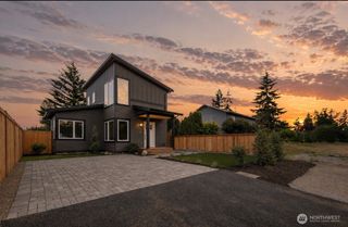 15701 117th Avenue SE, Renton, WA 98058