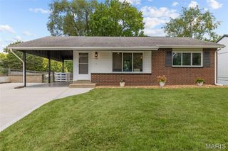11057 Galaxy Drive, Maryland Heights, MO 63043