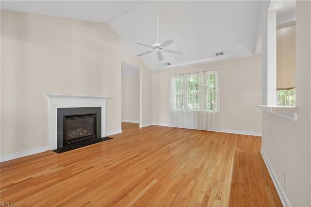 509 Shaindel DR, Williamsburg, VA 23185