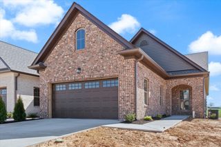 456 W Foxrun, Springfield, TN 37172