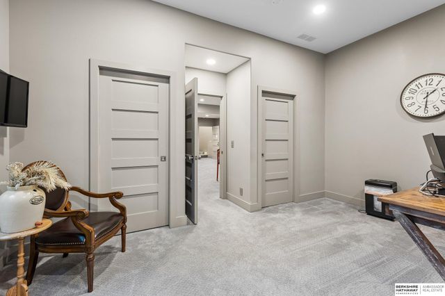 19510 Camden Avenue, Elkhorn, NE 68022