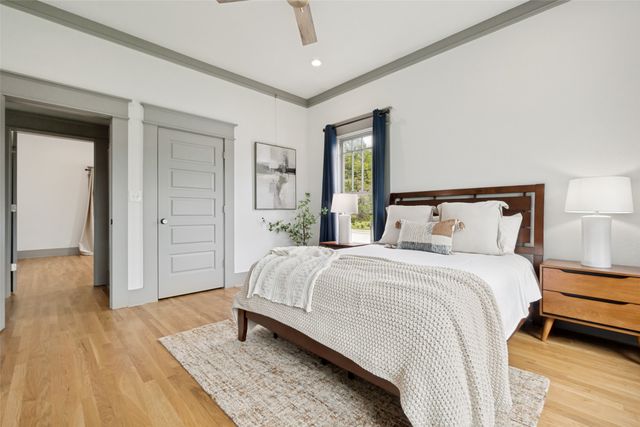701 Dumont Street, Dallas, TX 75214