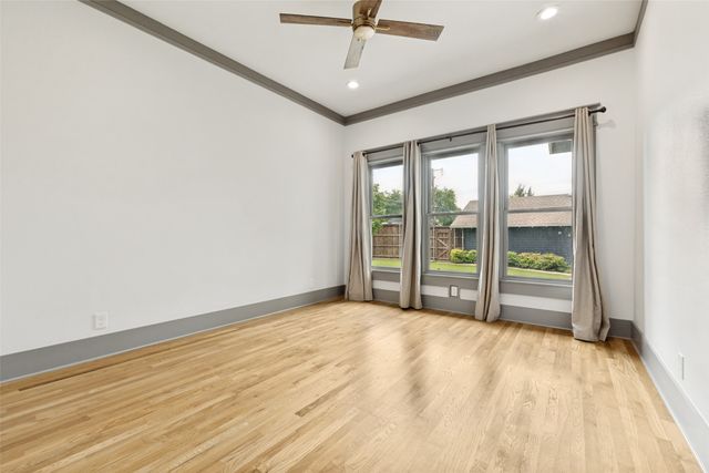 701 Dumont Street, Dallas, TX 75214