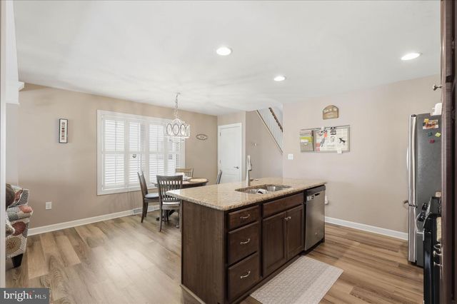 1381 FIELDSTONE DR, Mount Joy, PA 17552