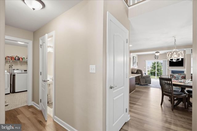 1381 FIELDSTONE DR, Mount Joy, PA 17552