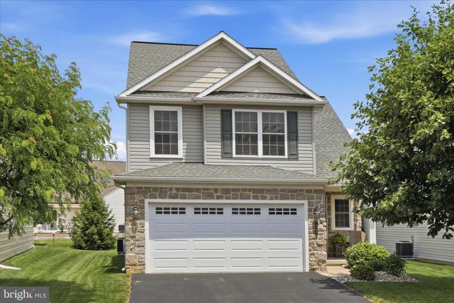 1381 FIELDSTONE DR, Mount Joy, PA 17552