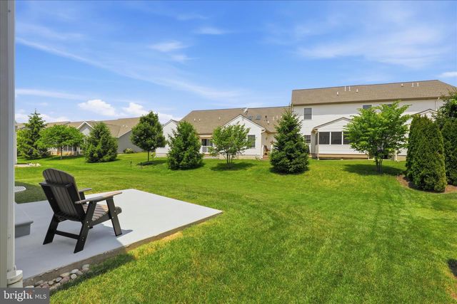 1381 FIELDSTONE DR, Mount Joy, PA 17552