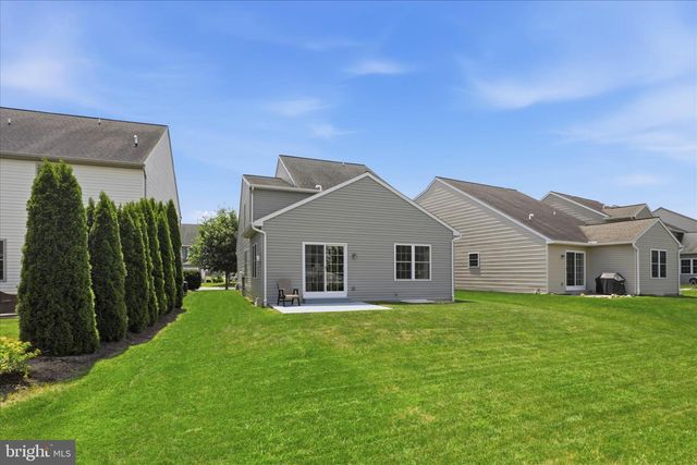 1381 FIELDSTONE DR, Mount Joy, PA 17552