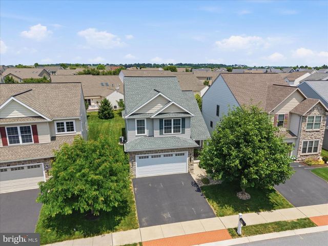 1381 FIELDSTONE DR, Mount Joy, PA 17552