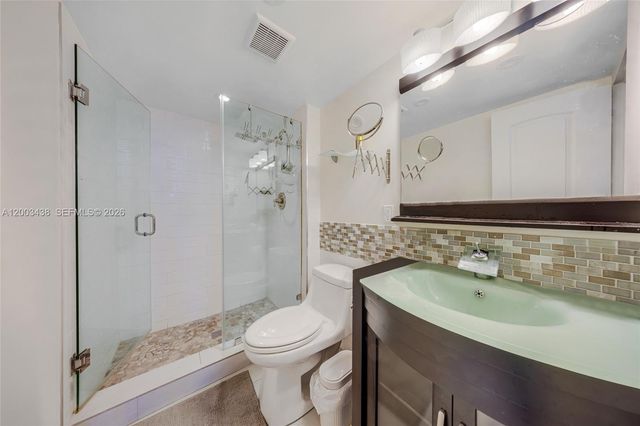100 Bayview Drive 606, Sunny Isles Beach, FL 33160
