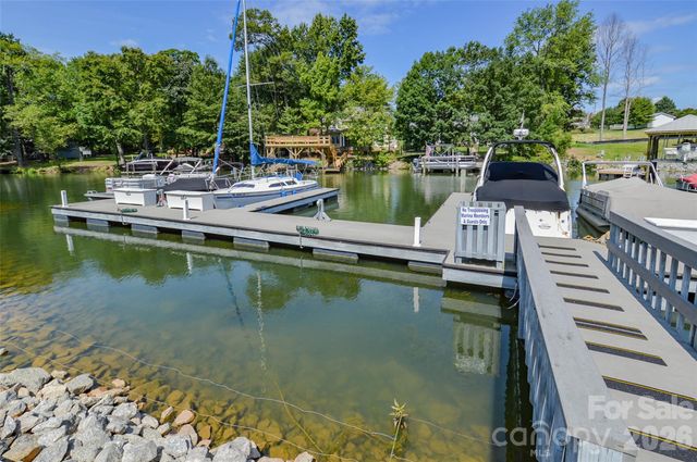 18821 Silver Quay Drive, Cornelius, NC 28031