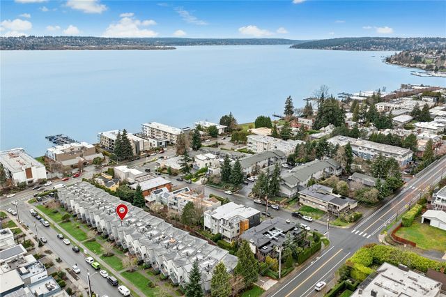 10128 NE 63rd Street, Kirkland, WA 98033