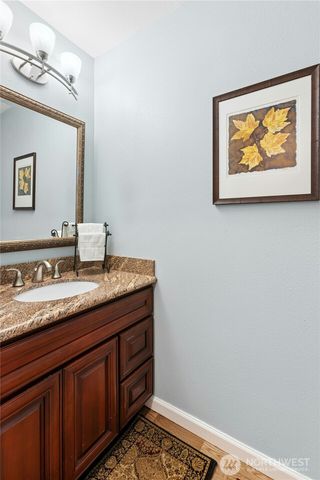 10128 NE 63rd Street, Kirkland, WA 98033