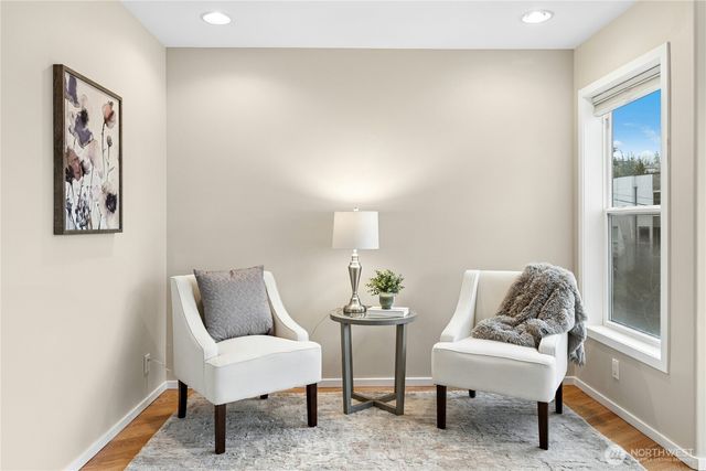 10128 NE 63rd Street, Kirkland, WA 98033