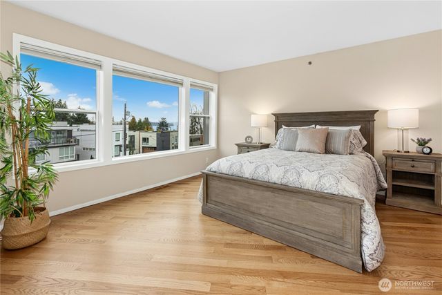 10128 NE 63rd Street, Kirkland, WA 98033