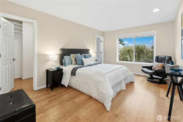 10128 NE 63rd Street, Kirkland, WA 98033