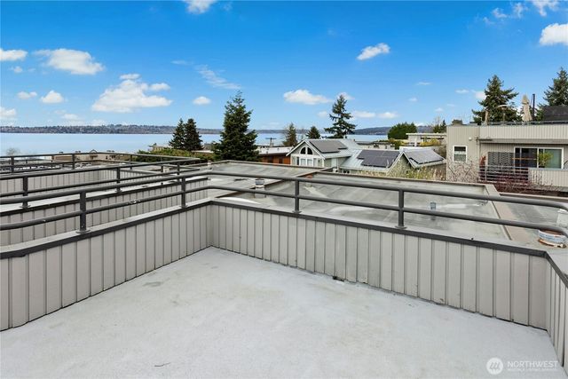 10128 NE 63rd Street, Kirkland, WA 98033