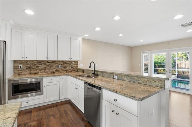 4742 Santa Del Rae AVE, Fort Myers, FL 33901