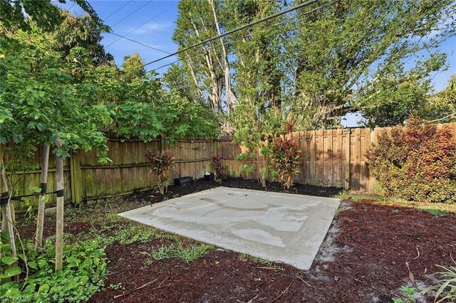 4742 Santa Del Rae AVE, Fort Myers, FL 33901