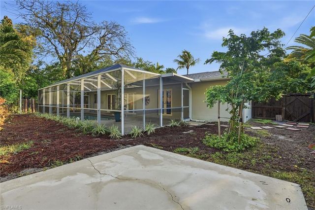 4742 Santa Del Rae AVE, Fort Myers, FL 33901