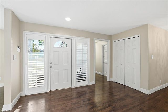 4742 Santa Del Rae AVE, Fort Myers, FL 33901