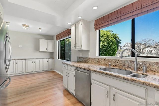 835 E Ave B, Coronado, CA 92118