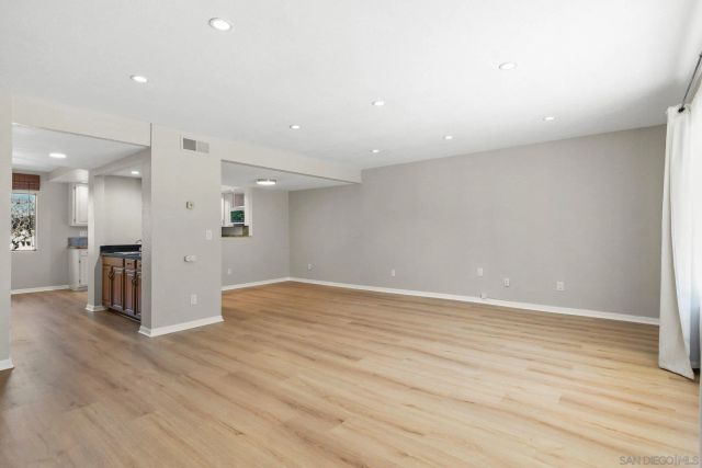 835 E Ave B, Coronado, CA 92118