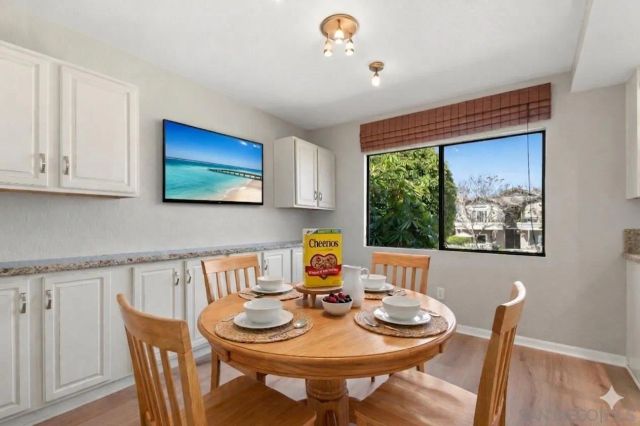 835 E Ave B, Coronado, CA 92118