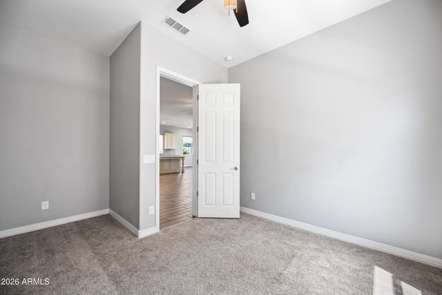 884 E LADBROKE Way, Gilbert, AZ 85297